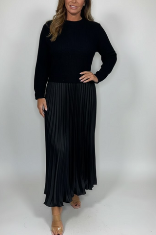 Claudine | La Robe Pull Plissée Élégance et Confort