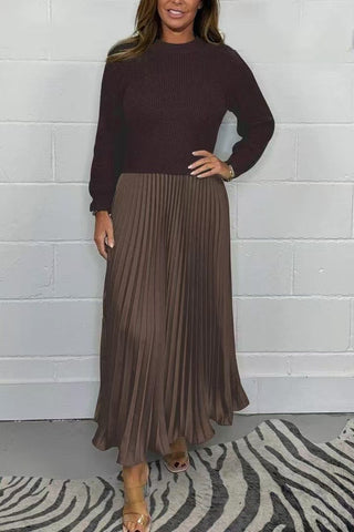 Claudine | La Robe Pull Plissée Élégance et Confort
