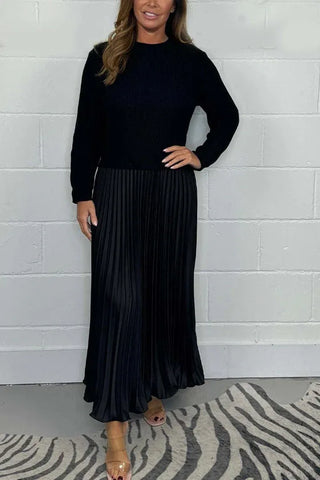 Claudine | La Robe Pull Plissée Élégance et Confort